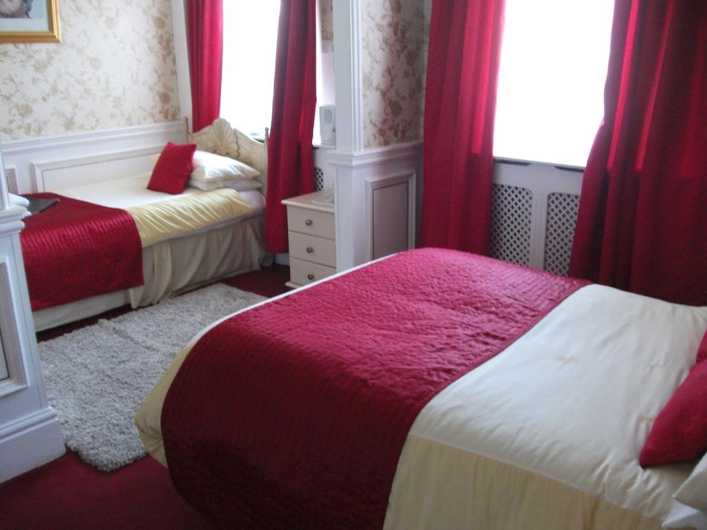 The Brema Hotel Blackpool Room photo